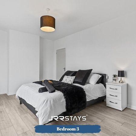 Nuneaton - Ideal 3 Bedroom, Wi-Fi Parking, Sleeps 6 - Jrr Stays ภายนอก รูปภาพ
