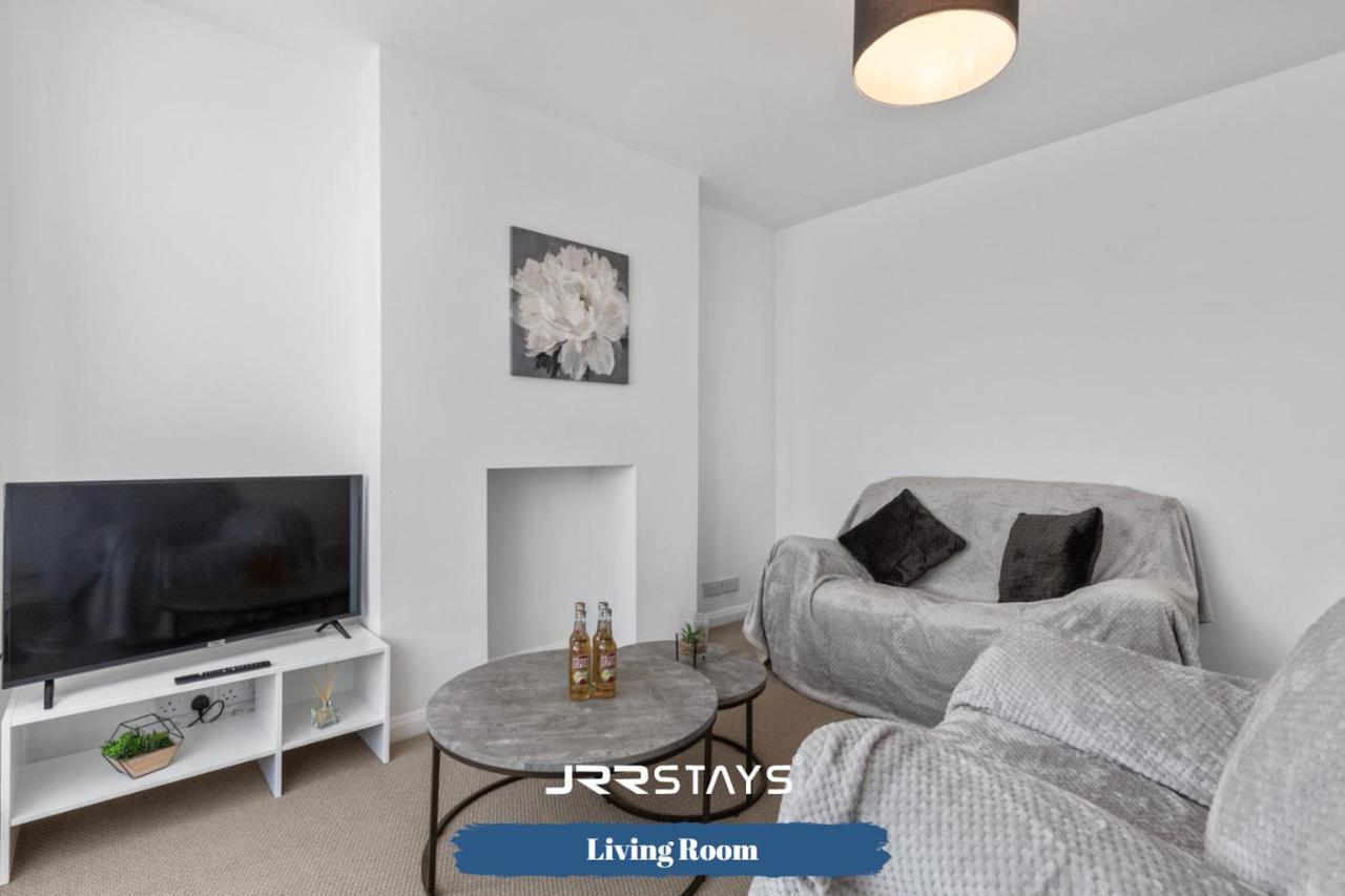 Nuneaton - Ideal 3 Bedroom, Wi-Fi Parking, Sleeps 6 - Jrr Stays ภายนอก รูปภาพ